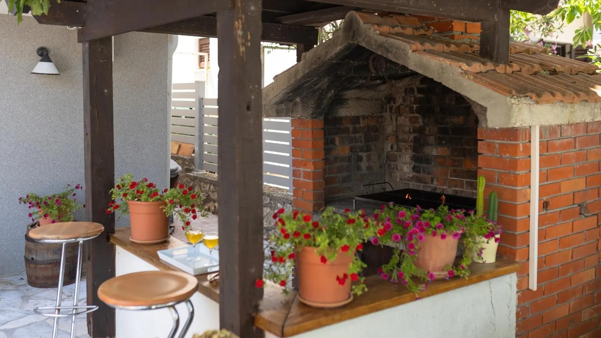 Bed and Breakfast Pansion Pirat Petrcane 3*,