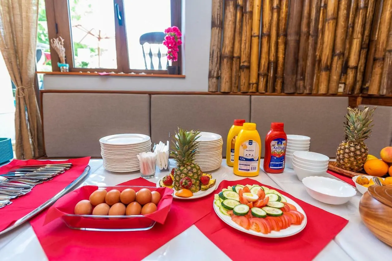 *** Bed & Breakfast Bed and Breakfast Pansion Pirat Petrcane Croazia