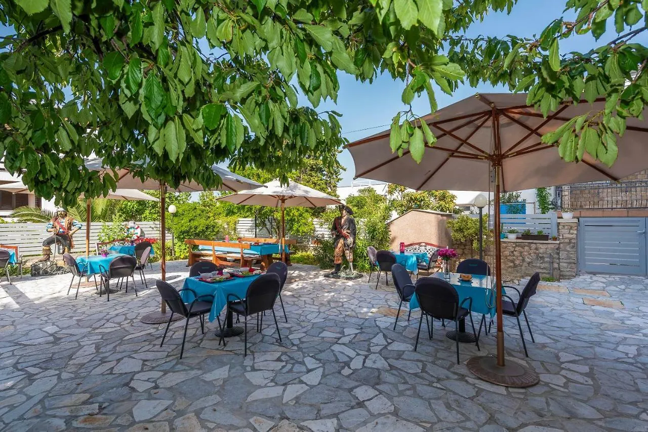 Bed & Breakfast Bed and Breakfast Pansion Pirat Petrcane