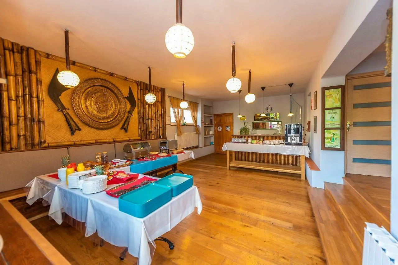 Bed and Breakfast Pansion Pirat Petrcane
